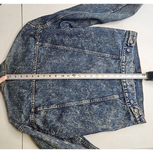 Levis Vintage Jean Jacket USA 1980s Acid Washed Denim Trucker Red Tab Distressed - Picture 8 of 16